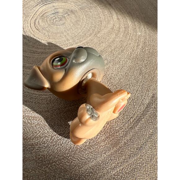 Littlest Pet Shop #1221 Tan Grey Pug Authentic Pink Magnet Green Eyes LPS 2004 - Picture 6 of 6